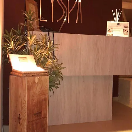 Du Lys &